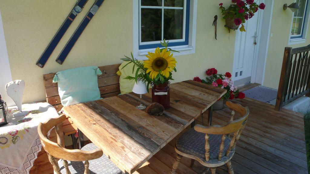 Ferienhaus Niedernsill Exteriör bild