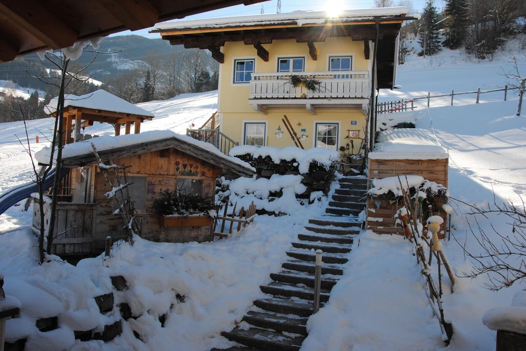 Ferienhaus Niedernsill Exteriör bild