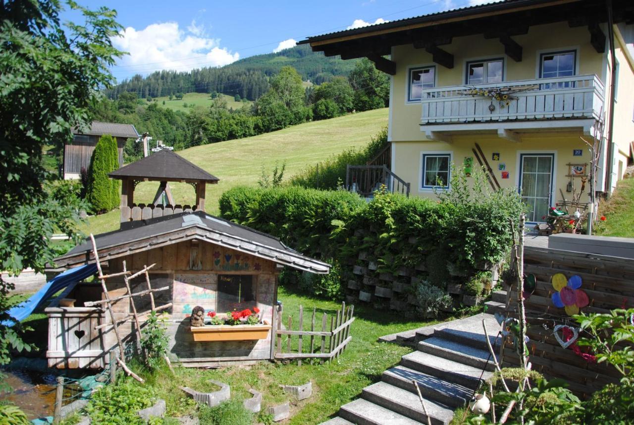 Ferienhaus Niedernsill Exteriör bild